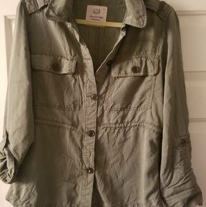 American Eagle Olive Green Button Down Shirt